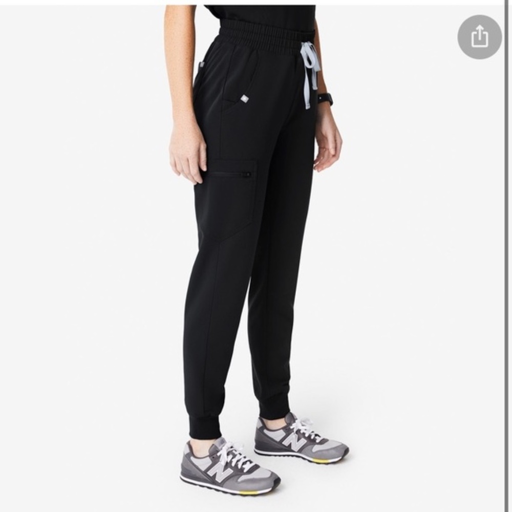 Figs Zamora High Waisted Scrub SET (Medium)